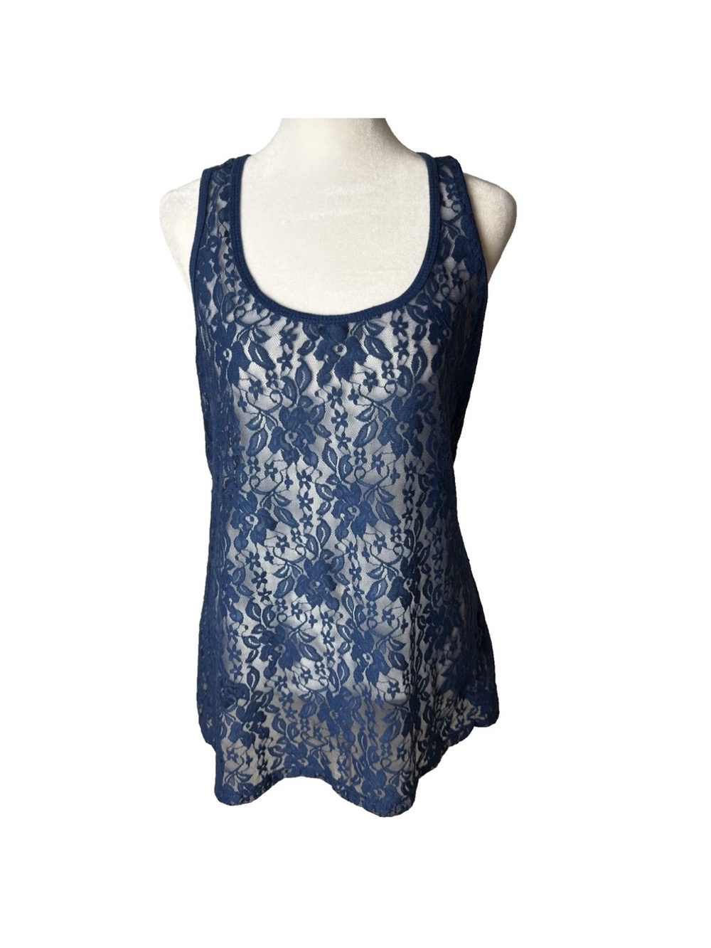 Maurices Sleeveless Top Size Medium Blue Floral Lace Sheer Scoop Neck Stretch